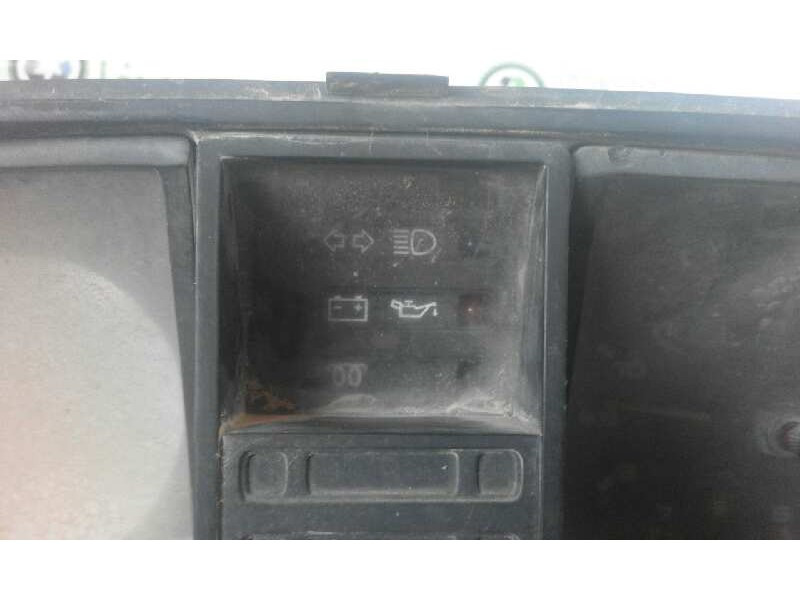 Recambio de cuadro instrumentos para volkswagen santana (327) cx   |   08.83 - ... | 1983 | 69 cv / 51 kw referencia OEM IAM   