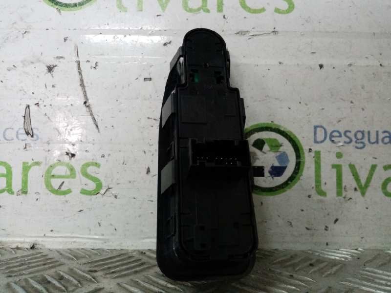 Recambio de mando elevalunas delantero izquierdo para  referencia OEM IAM   