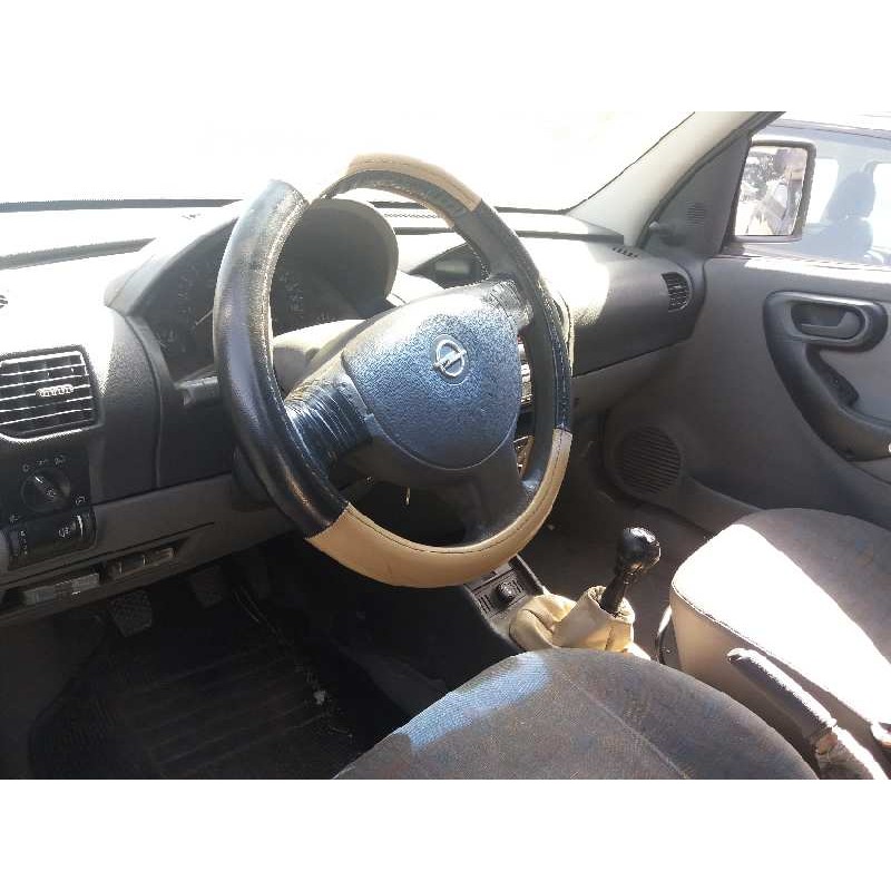 opel combo (corsa c) 1.7 16v di cat (y 17 dtl / lk8)   |   0.01 - ... | 2001 | 65 cv / 48 kw del año 2001
