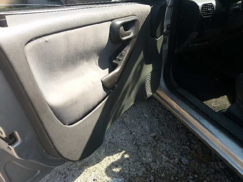 opel combo (corsa c) 1.7 16v di cat (y 17 dtl / lk8)   |   0.01 - ... | 2001 | 65 cv / 48 kw del año 2001