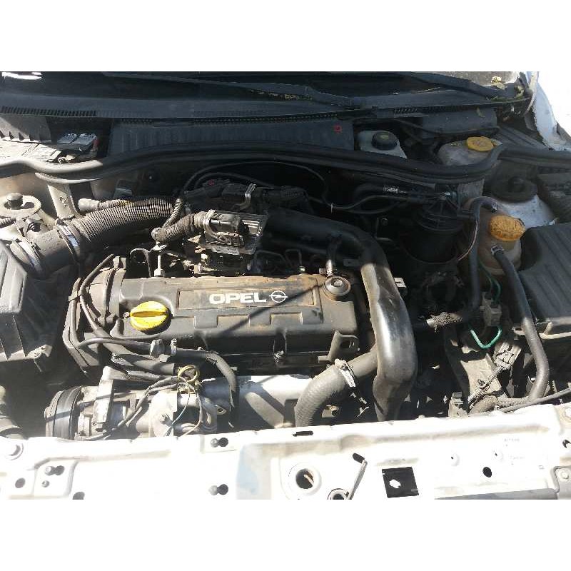 opel combo (corsa c) 1.7 16v di cat (y 17 dtl / lk8)   |   0.01 - ... | 2001 | 65 cv / 48 kw del año 2001