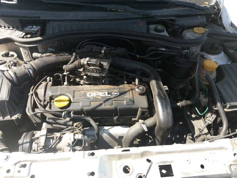 opel combo (corsa c) 1.7 16v di cat (y 17 dtl / lk8)   |   0.01 - ... | 2001 | 65 cv / 48 kw del año 2001