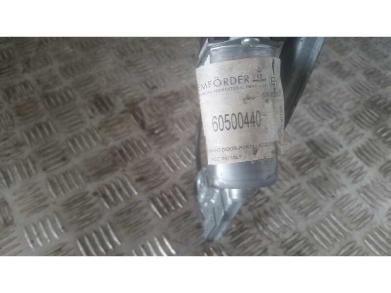 Recambio de elevalunas delantero derecho para citroen xantia berlina 2.1 turbodiesel   |   0.97 - ... | 1997 | 109 cv / 80 kw re