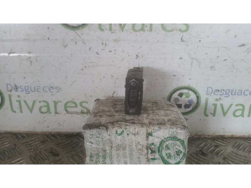 Recambio de no identificado para renault clio ii fase ii (b/cb0) 1.2   |   0.01 - ... | 2001 | 58 cv / 43 kw referencia OEM IAM 