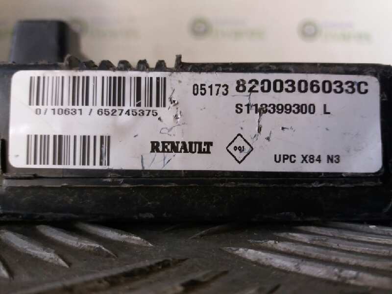 Recambio de no identificado para renault megane ii berlina 5p    |   0.00 - ... | 20002 referencia OEM IAM S118399300L 820030603