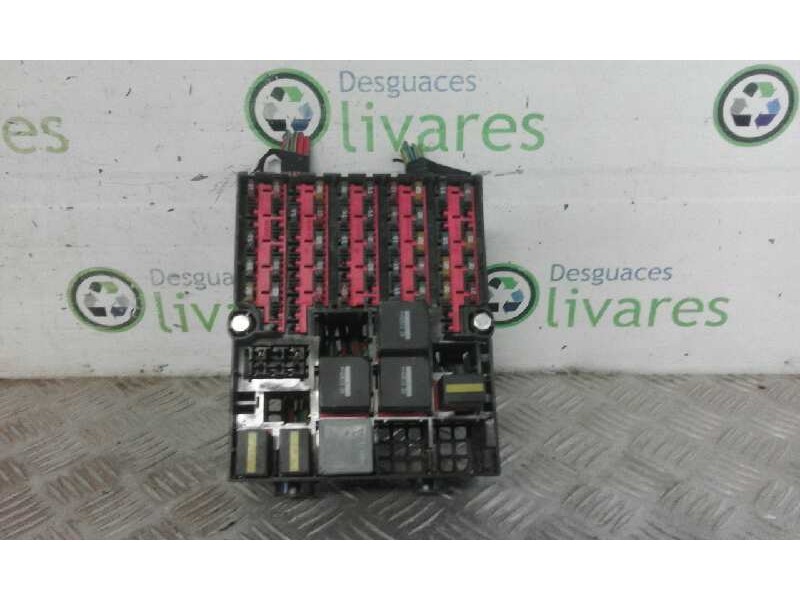 Recambio de caja reles / fusibles para ford fiesta (cbk) trend   |   11.01 - 12.06 | 2001 - 2006 | 68 cv / 50 kw referencia OEM 
