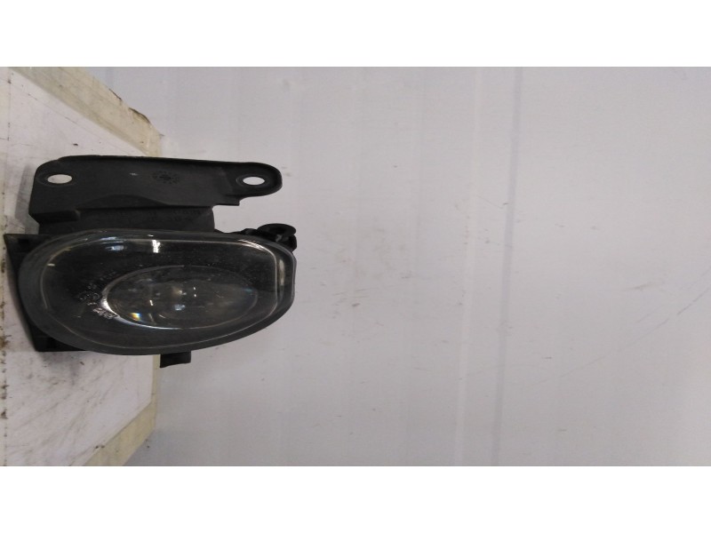 Recambio de faro antiniebla derecho para  referencia OEM IAM 4B0941700A 89303061 