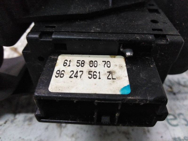 Recambio de mando limpia para citroen xsara berlina 1.9 diesel   |   0.97 - ... | 1997 | 69 cv / 51 kw referencia OEM IAM  61580