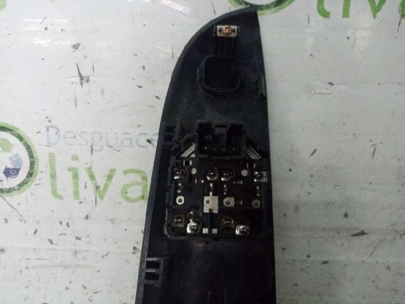 Recambio de mando elevalunas delantero izquierdo para  referencia OEM IAM   
