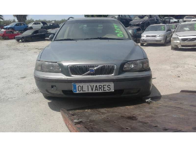 volvo v70 familiar 2.4 d   |   01.01 - 12.04 | 2001 - 2004 | 131 cv / 96 kw del año 2001