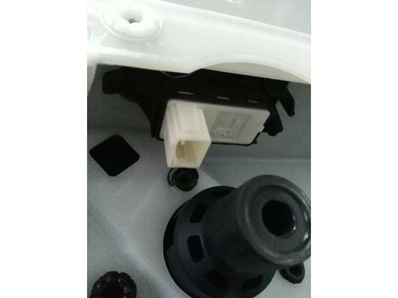 Recambio de mando elevalunas trasero izquierdo para  referencia OEM IAM    Recambio de mando elevalunas trasero izquierdo para  referencia OEM IAM