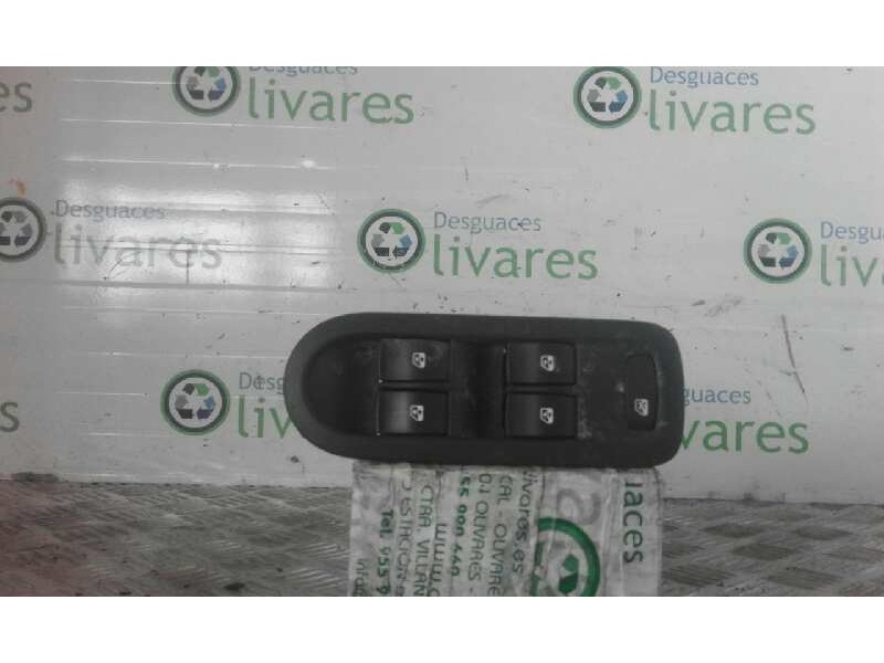 Recambio de mando elevalunas trasero izquierdo para renault megane ii berlina 3p confort authentique   |   07.02 - 12.05 | 2002 