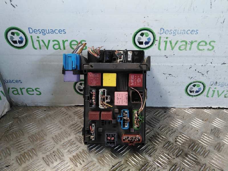Recambio de caja reles / fusibles para renault laguna ii (bg0) dynamique   |   03.01 - 12.05 | 2001 - 2005 | 120 cv / 88 kw refe