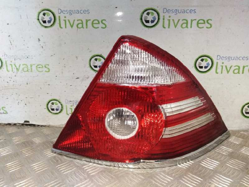 Recambio de piloto trasero derecho para  referencia OEM IAM 16315336  