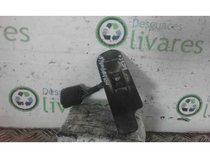 Recambio de mando elevalunas trasero derecho para ssangyong musso 2.3 turbodiesel cat   |   0.96 - 0.01 | 1996 - 2001 | 101 cv /