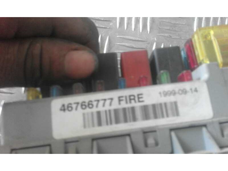 Recambio de no identificado para fiat punto berlina (188) 1.2 16v cat   |   0.99 - ... | 1999 | 80 cv / 59 kw referencia OEM IAM Recambio de no identificado para fiat punto berlina (188) 1.2 16v cat   |   0.99 - ... | 1999 | 80 cv / 59 kw referencia OEM IAM