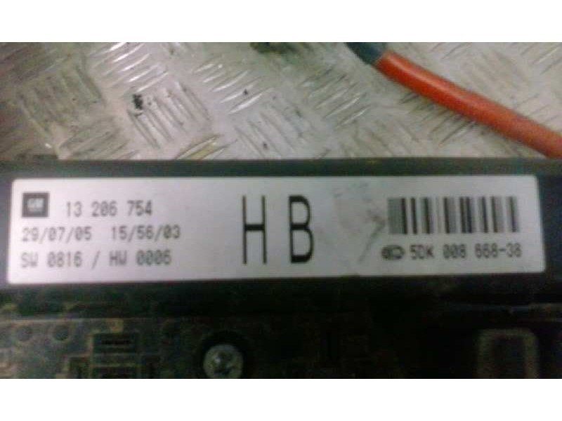 Recambio de caja reles / fusibles para opel astra h berlina enjoy   |   01.04 - 12.07 | 2004 - 2007 | 101 cv / 74 kw referencia  Recambio de caja reles / fusibles para opel astra h berlina enjoy   |   01.04 - 12.07 | 2004 - 2007 | 101 cv / 74 kw referencia