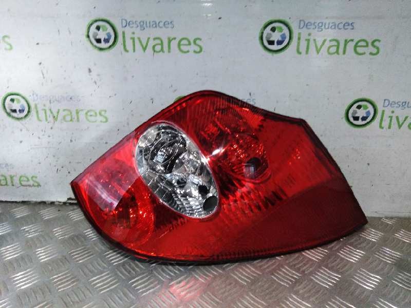 Recambio de piloto trasero derecho para  referencia OEM IAM 42464061  