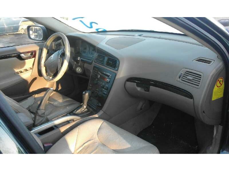 volvo xc70 d5 tracción total   |   07.02 - 12.04 | 2002 - 2004 | 163 cv / 120 kw del año 2002 volvo xc70 d5 tracción total   |   07.02 - 12.04 | 2002 - 2004 | 163 cv / 120 kw del año 2002