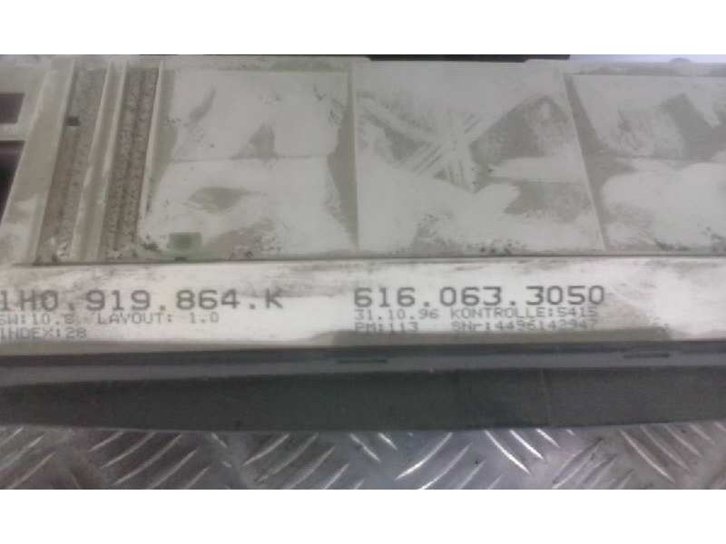 Recambio de cuadro instrumentos para volkswagen golf iii berlina (1h1) cl   |   0.91 - ... | 1991 | 64 cv / 47 kw referencia OEM