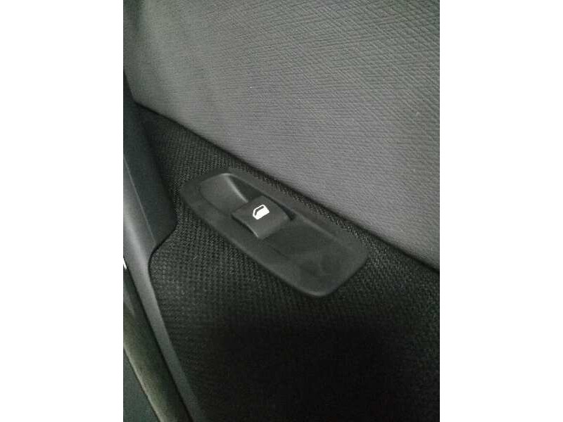 Recambio de mando elevalunas trasero derecho para  referencia OEM IAM   