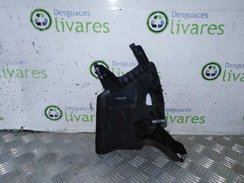 Recambio de faro antiniebla derecho para  referencia OEM IAM 13546572   Recambio de faro antiniebla derecho para  referencia OEM IAM 13546572