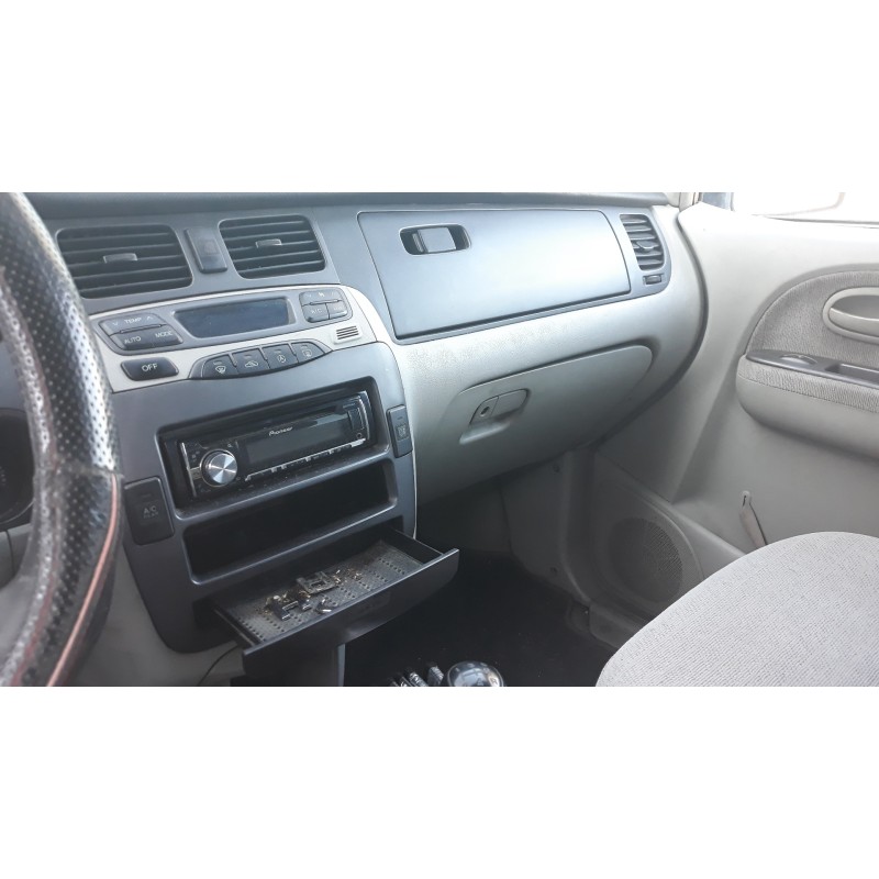 hyundai trajet (fo) 2.0 crdi gls   |   02.01 - 12.07 | 2001 - 2007 | 113 cv / 83 kw del año 2001