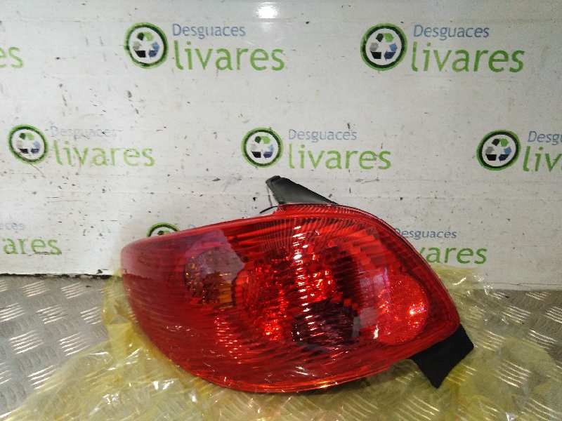 Recambio de piloto trasero derecho para  referencia OEM IAM 16544035  