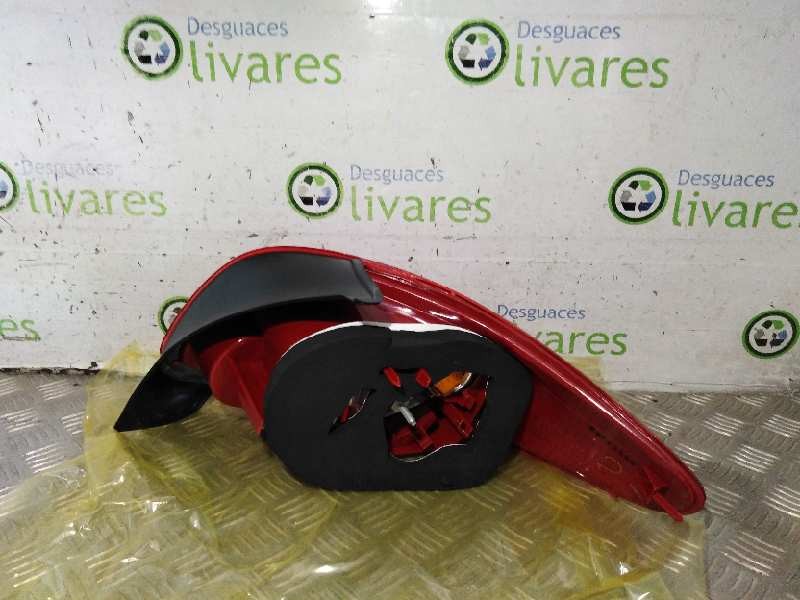 Recambio de piloto trasero derecho para  referencia OEM IAM 16544035  