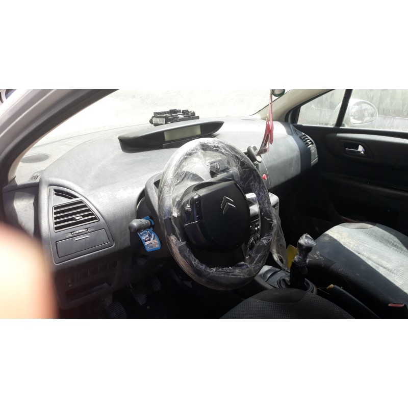 citroen c4 berlina 1.6 16v hdi   |   0.04 - ... | 2004 | 90 cv / 66 kw del año 2004