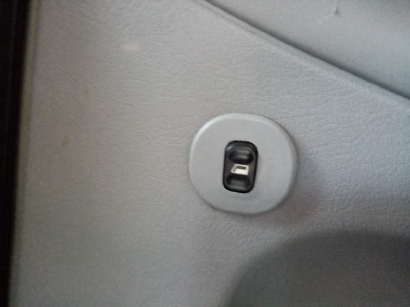 Recambio de mando elevalunas trasero derecho para citroen xsara picasso 1.6 16v hdi   |   0.99 - 0.11 | 1999 - 2011 | 90 cv / 66