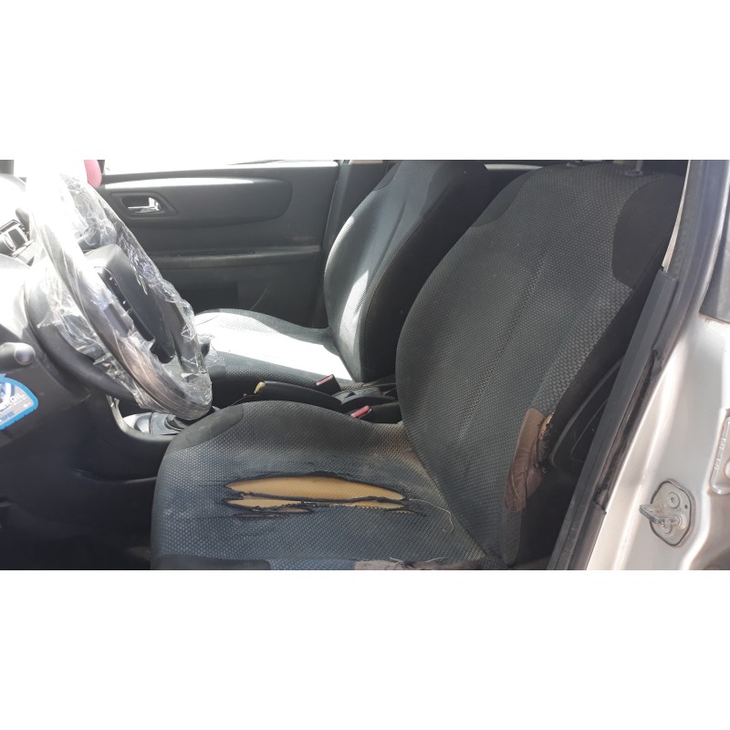 citroen c4 berlina 1.6 16v hdi   |   0.04 - ... | 2004 | 90 cv / 66 kw del año 2004