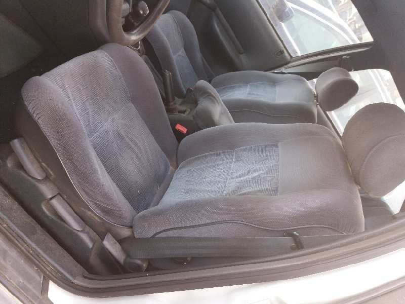 renault safrane (b54) 2.2 cat   |   0.92 - ... | 1992 | 137 cv / 101 kw del año 1992