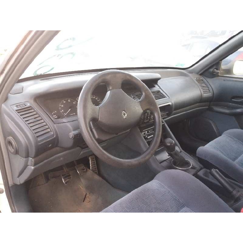 renault safrane (b54) 2.2 cat   |   0.92 - ... | 1992 | 137 cv / 101 kw del año 1992