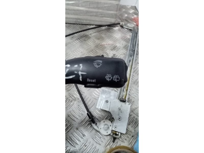 Recambio de mando limpia para seat leon (1m1) sport   |   11.99 - 12.05 | 1999 - 2005 | 110 cv / 81 kw referencia OEM IAM 4B0953