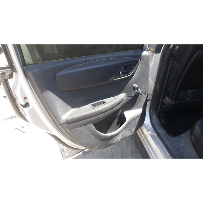 citroen c4 berlina 1.6 16v hdi   |   0.04 - ... | 2004 | 90 cv / 66 kw del año 2004