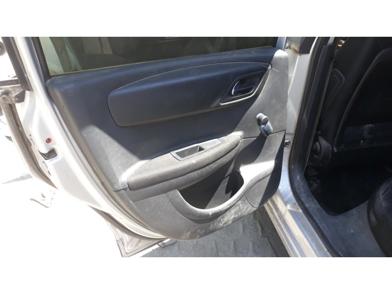 citroen c4 berlina 1.6 16v hdi   |   0.04 - ... | 2004 | 90 cv / 66 kw del año 2004