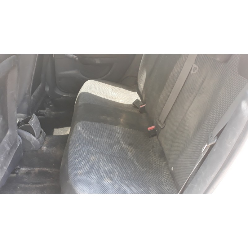 citroen c4 berlina 1.6 16v hdi   |   0.04 - ... | 2004 | 90 cv / 66 kw del año 2004