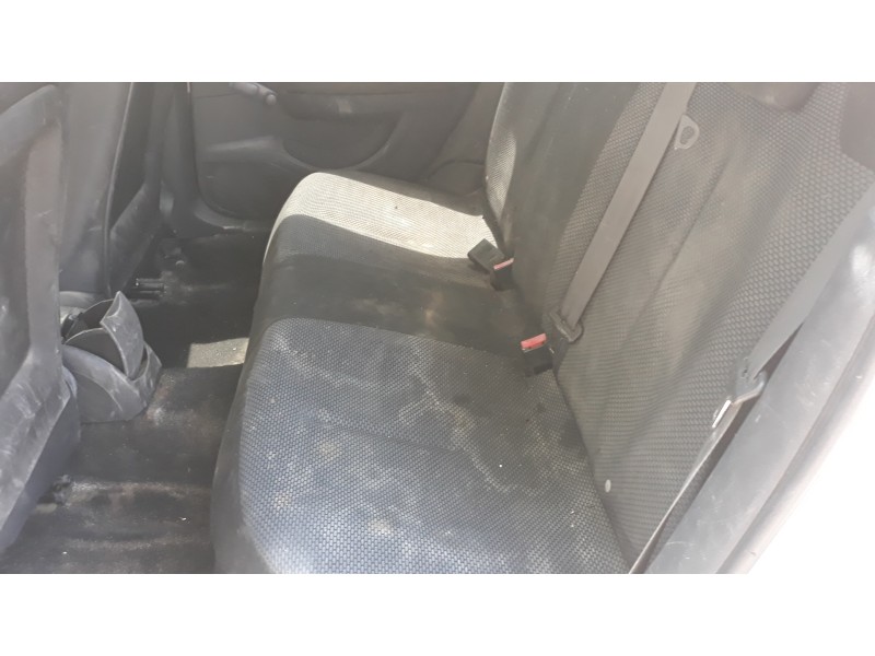 citroen c4 berlina 1.6 16v hdi   |   0.04 - ... | 2004 | 90 cv / 66 kw del año 2004