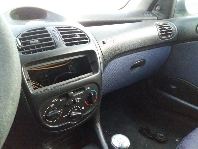 peugeot 206 berlina 1.9 diesel   |   0.98 - ... | 1998 | 69 cv / 51 kw del año 1998