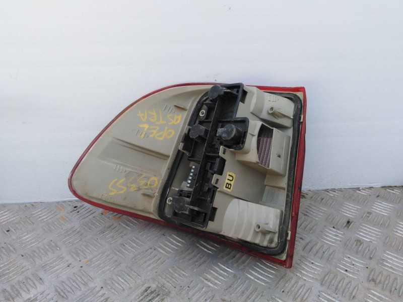 Recambio de piloto trasero derecho para opel astra f berlina 1.6 cat   |   0.91 - ... | 1991 | 71 cv / 52 kw referencia OEM IAM 