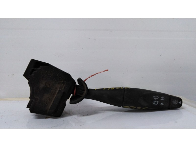 Recambio de mando limpia para ford fiesta (cbk) ambiente   |   11.01 - 12.08 | 2001 - 2008 | 69 cv / 51 kw referencia OEM IAM 11