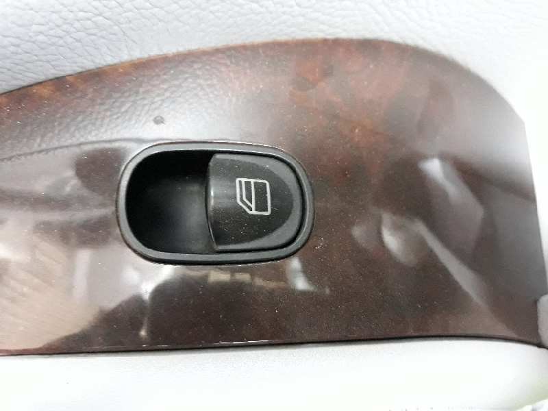 Recambio de mando elevalunas delantero derecho para mercedes clase c (w203) berlina 270 cdi (203.016)   |   12.00 - 12.05 | 2000