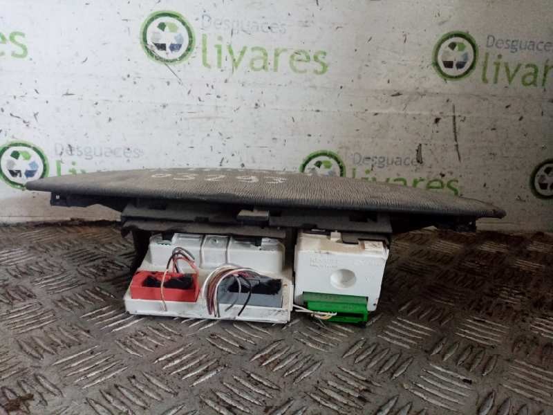 Recambio de pantalla multifuncion para renault laguna ii (bg0) privilege   |   12.01 - 12.05 | 2001 - 2005 | 150 cv / 110 kw ref