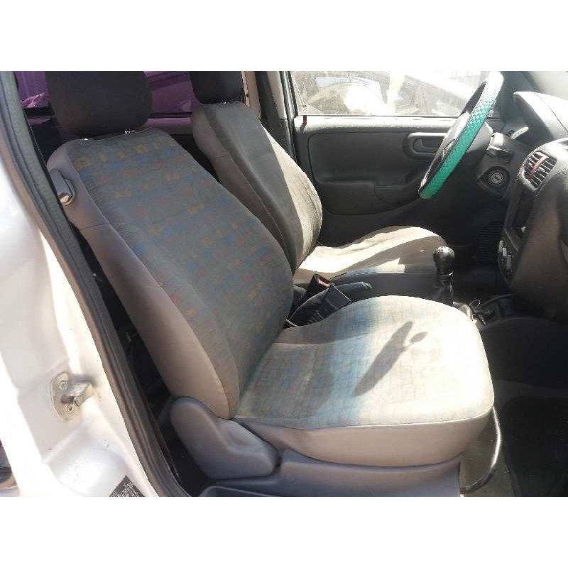 opel combo (corsa c) familiar   |   01.03 - 12.04 | 2003 - 2004 | 65 cv / 48 kw del año 2003