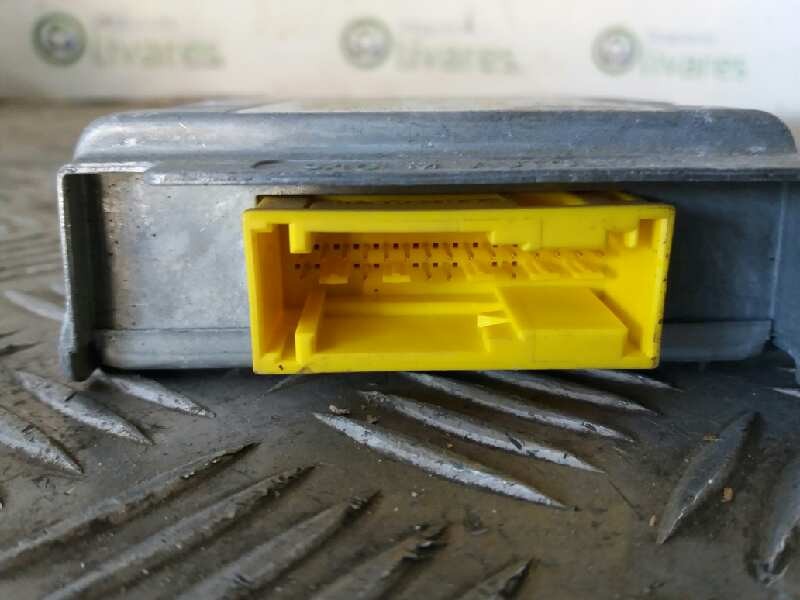 Recambio de centralita airbag para renault megane i classic (la0)    |   0.96 - 0.01 | 1996 - 2001 referencia OEM IAM 550548400 