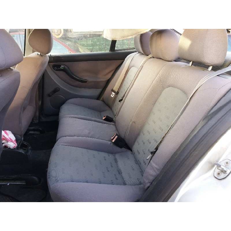 seat leon (1m1)    |   0.99 - 0.06 | 1999 - 2006 del año 1999