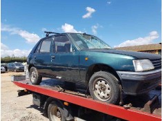 peugeot 205 berlina 1.8 diesel   |   0.83 - ... | 1983 | 60 cv / 44 kw del año 1983