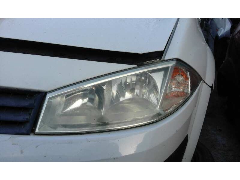 Recambio de faro izquierdo para renault megane ii berlina 5p confort expression   |   07.02 - 12.06 | 2002 - 2006 | 82 cv / 60 k