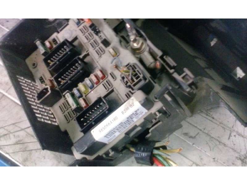 Recambio de no identificado para peugeot 307 (s1) xr   |   04.01 - 12.04 | 2001 - 2004 | 90 cv / 66 kw referencia OEM IAM   